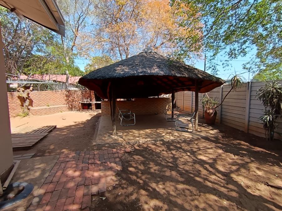 3 Bedroom Property for Sale in Protea Park North West